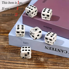 2pcs Halloween Skull Dice Casual Party Board Game Toy