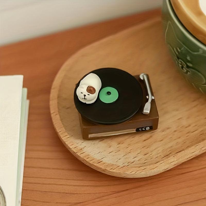 Cat Statue Retro Record Player Ornament