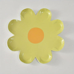 10 Disposable Small Daisy Paper Plates for Theme Party Decoration