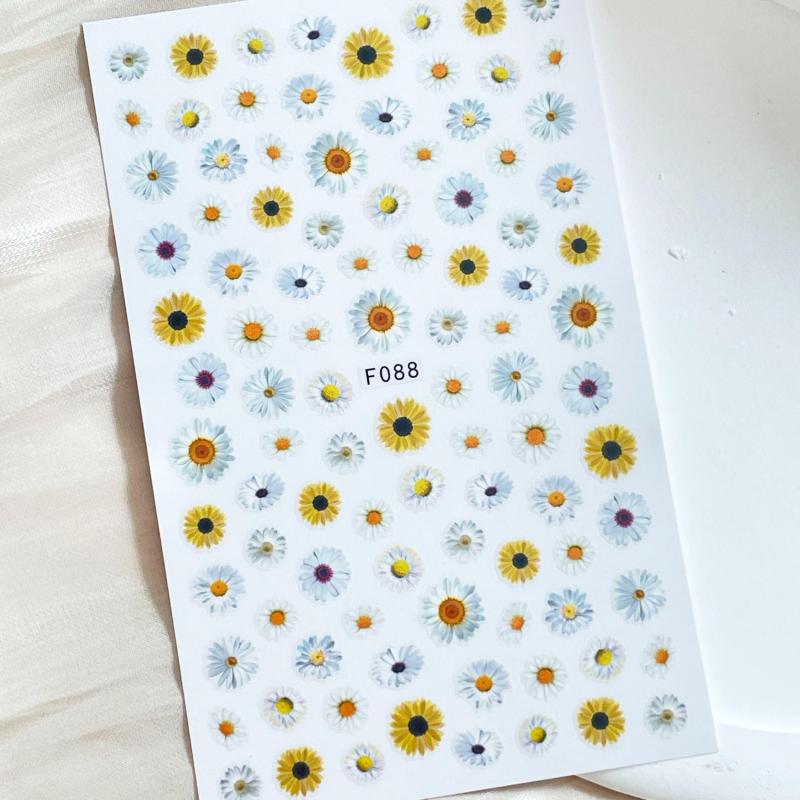 Daisy Nail Art Sticker Decals For Women And Girls Self adhesive Sticker