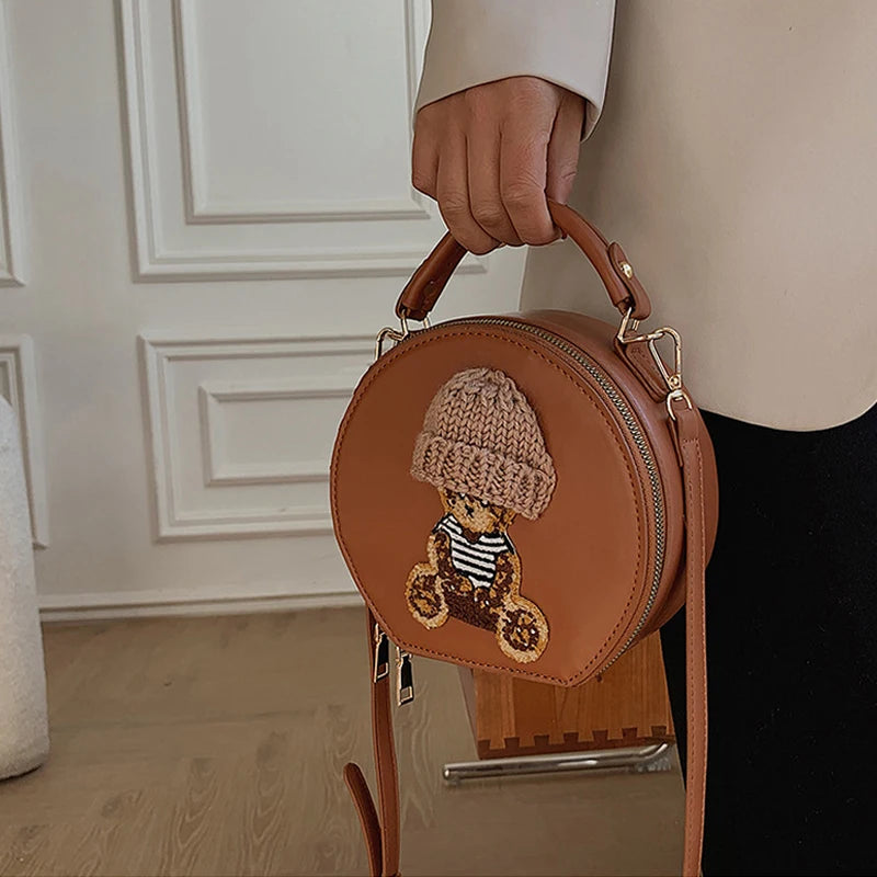 Bear Round Crossbody Bag Vintage Leather Shoulder Bag