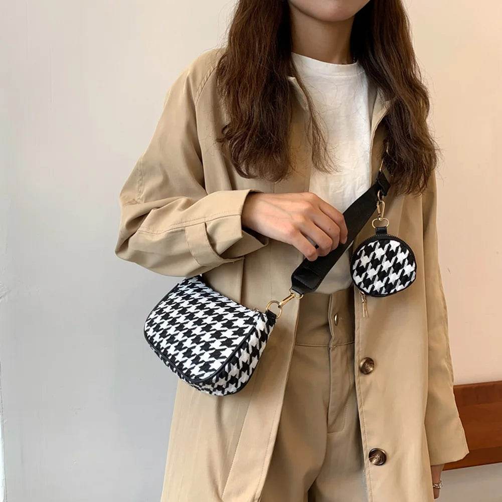 Vintage Plaid Shoulder Bags with Round Purse Pendant
