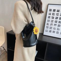 Retro Special-Interest Bag Women's Autumn One-Shoulder Bucket Bag