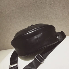 Women's Crossbody Leather Packbag for Hiking