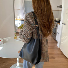 Vintage Ladies Pu Leather Shoulder Bags Underarm Bag Big Size Handbags
