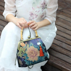 Vintage Chain Tassel Fringe Women's Handbag Shell Lock Wood Bag