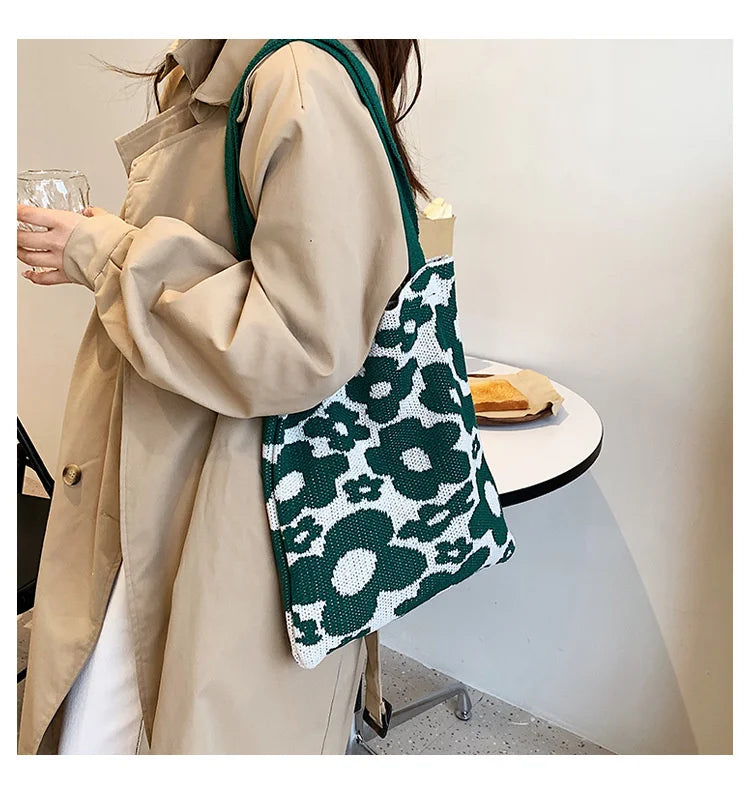 Crochet Handbags For Women Big Capacity Female Bucket Bag Summer Holiday Beach B