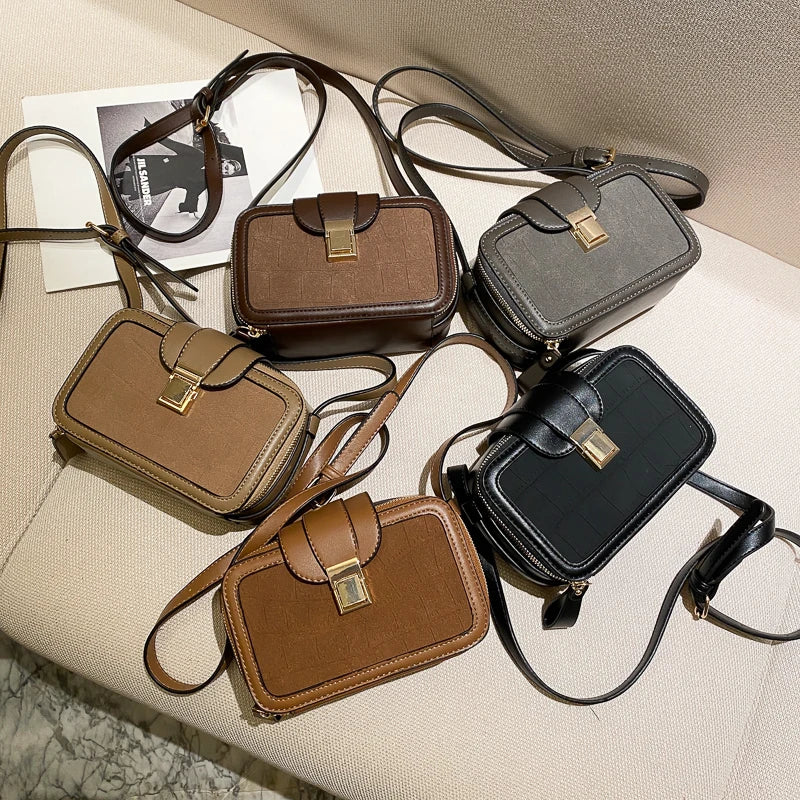 Retro Leather Crossbody Bag for Women Zipper Pouch Vintage Small Shoulder Bag