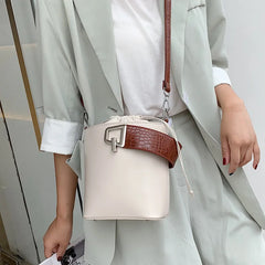 Bucket Bag vs Wild Messenger Bag for Women