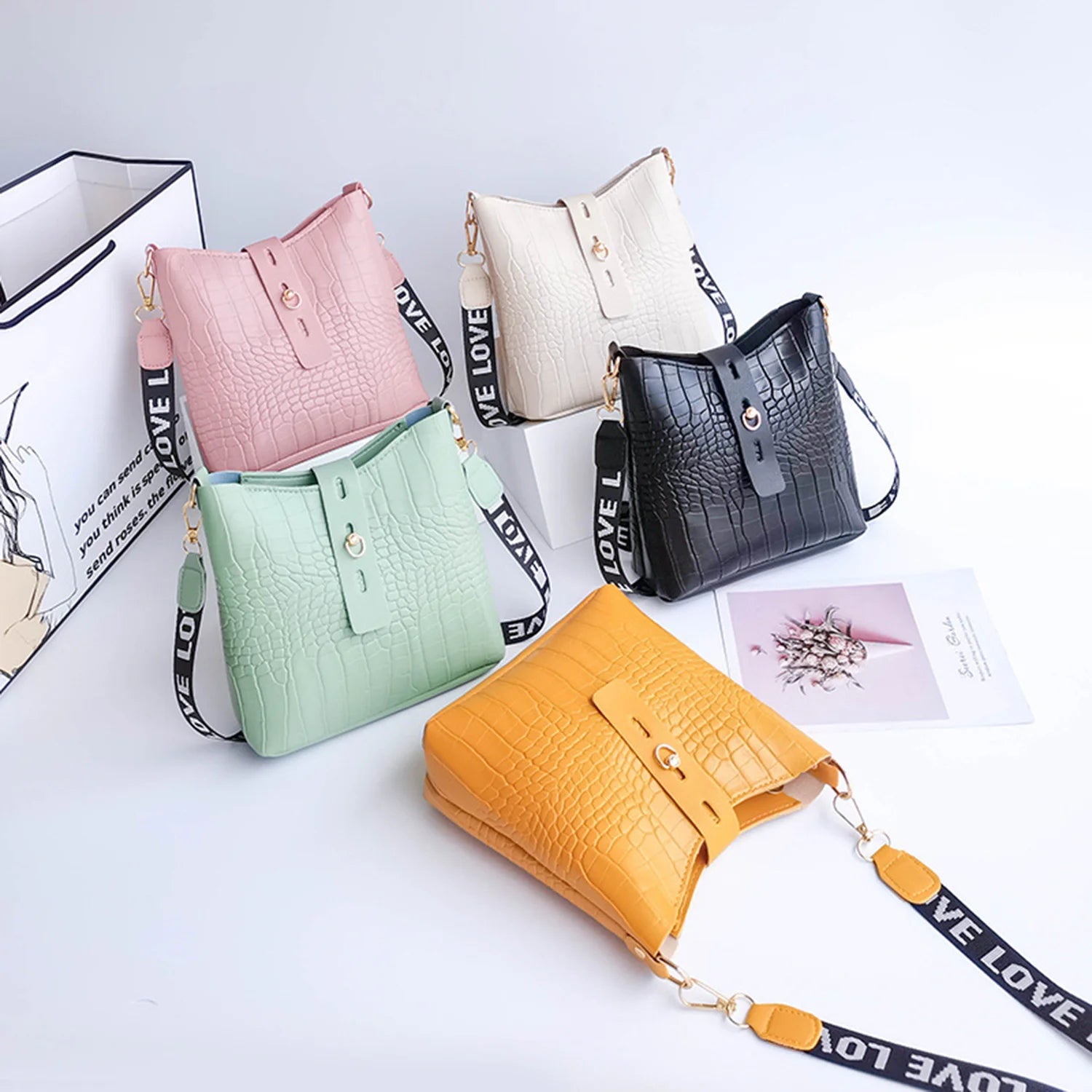 Crocodile Messenger Bag Women PU Leather Crossbody Handbag