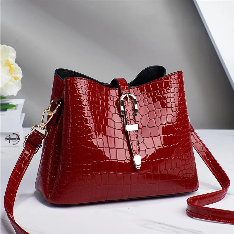Crocodile Pattern Bucket Bag for Women Crossbody Bag Patent Leather