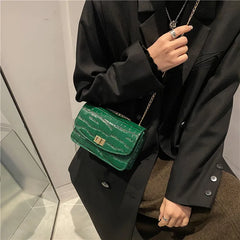 Stylish Croc Pattern Shoulder Bag for Women