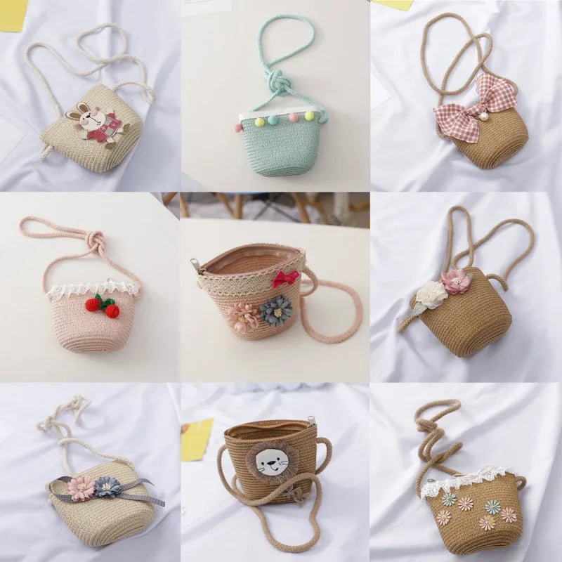 Mini Straw Beach Bag Casual Weaving Crossbody Shoulder Bag Floral Rattan Bag