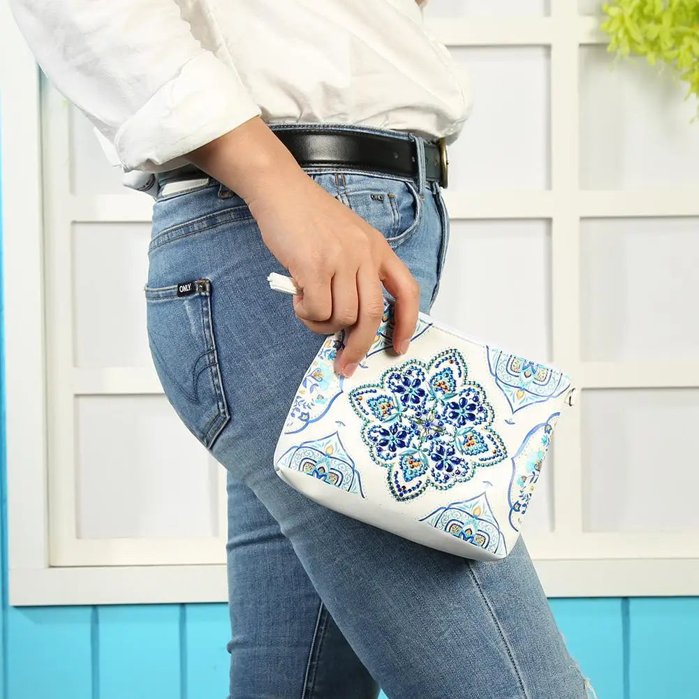 DIY Special Shaped Diamond Painting Wristlet Bag