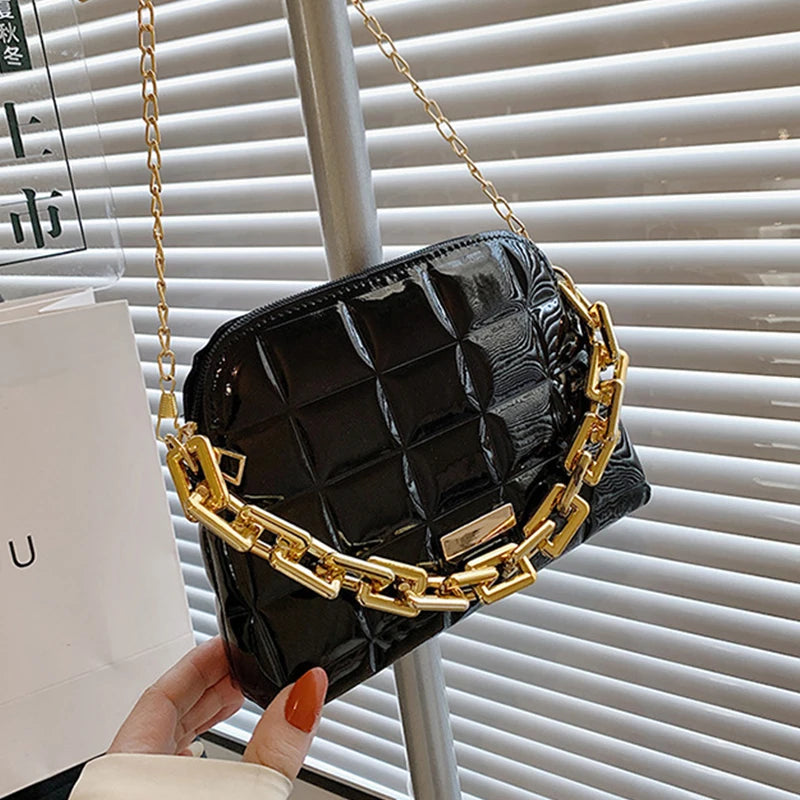 Diamond Lattice Saddle Bag Thick Chains Crossbody Handbag