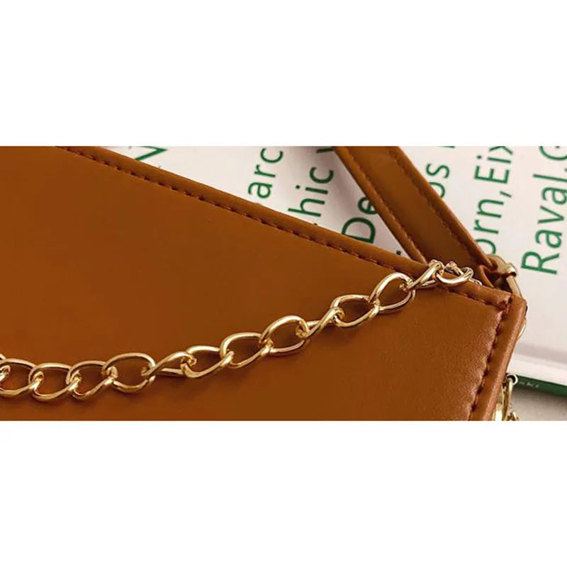 Women's Shoulder Bag Retro Mini Square Handbag with Chain