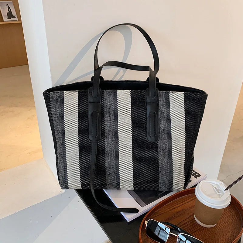 Women's Large Capacity Shoulder Bag Handbag