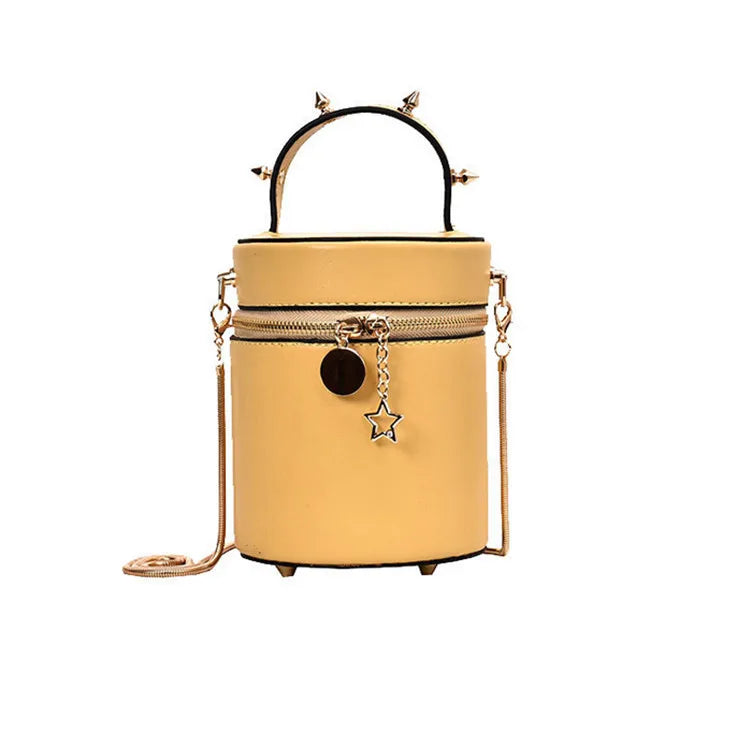 Elegant Lady Shoulder Bag with Rivets