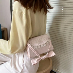 Women Shoulder Bags Lace Bow Chains Sweet Handbags Retro Flaps Crossbody Bag