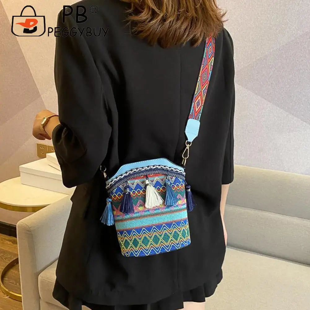 Ethnic Style Wide Strap Shoulder Bucket Bag