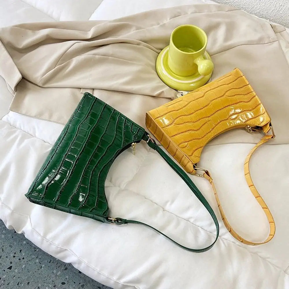 Retro Casual Women Totes Armpit Shoulder Bag PU Leather Chain Handbag