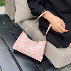 Retro Casual Women Totes Armpit Shoulder Bag PU Leather Chain Handbag