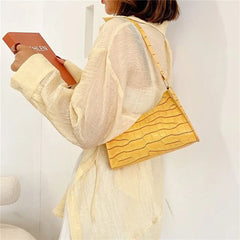 Retro Casual Women Totes Armpit Shoulder Bag PU Leather Chain Handbag