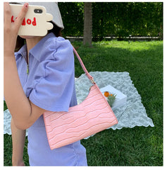 Retro Women Totes Shoulder Bag with Leather Chain Handbag
