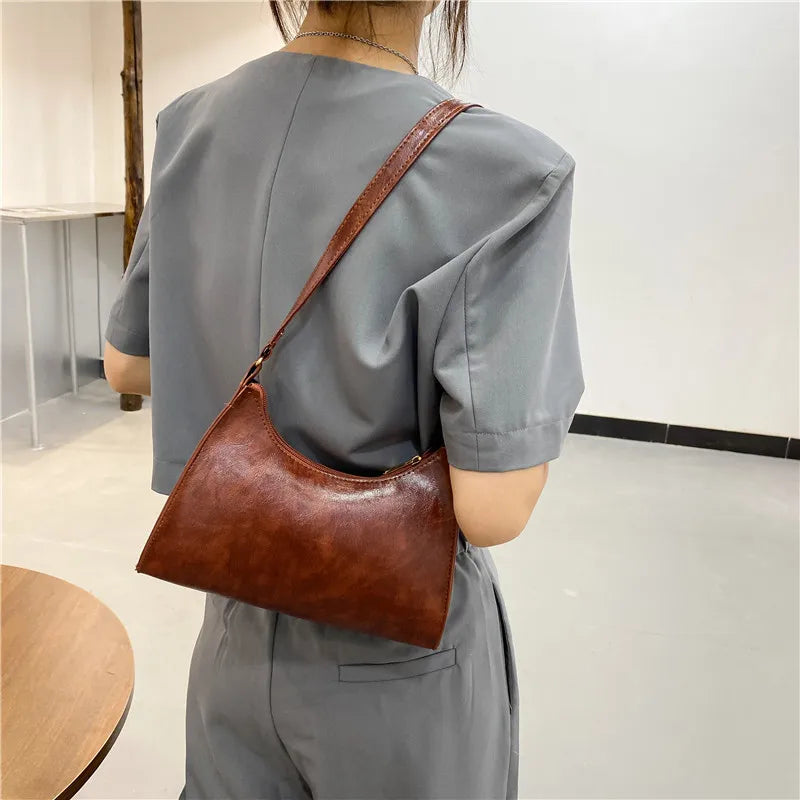 Retro Casual Women Totes Shoulder Bags Leather Solid Chain Handbags