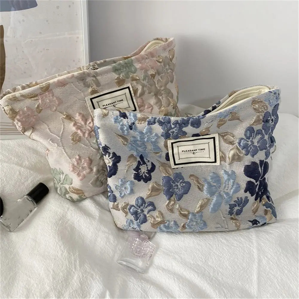 French Embossed Flower Cosmetic Bag Large-capacity