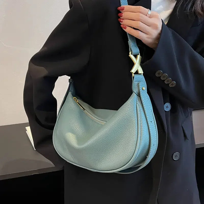 Leisure Armpit Messenger Women's Bag Solid Shoulder Travel Bag