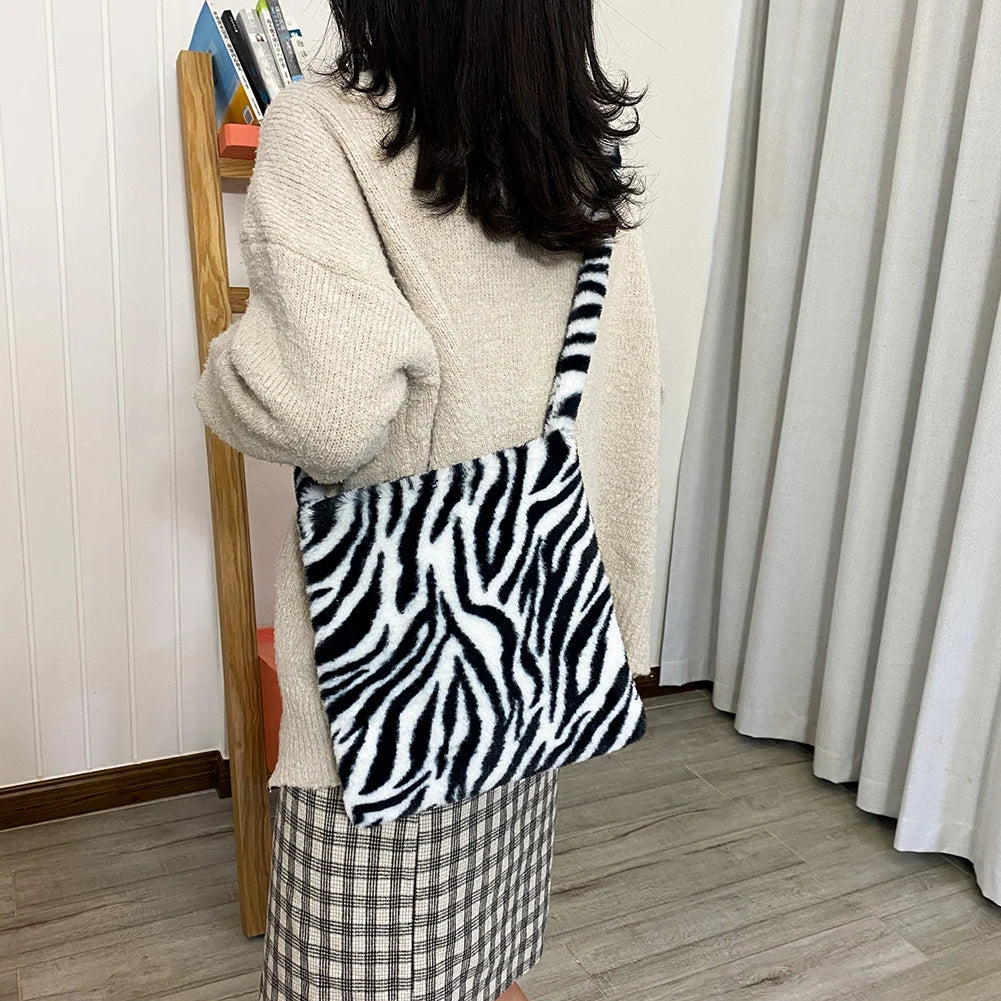 Leopard Print Crossbody Bag for Women Plush Winter Shoulder Handbag