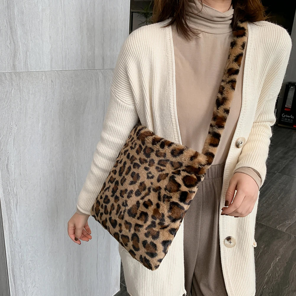 Leopard Print Crossbody Bag for Women Plush Winter Shoulder Handbag