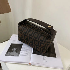 Letter Printing Cosmetic Bag Travel Toiletry Handbag