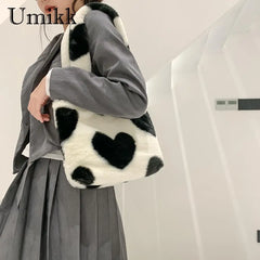 Plush Love Heart Shoulder Bag for Women Casual Daily Use