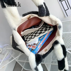 Plush Love Heart Shoulder Bag for Women Casual Daily Use