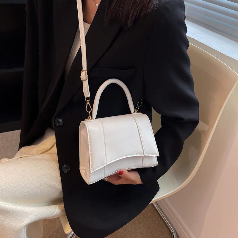 Luxuri Shoulder Bag Messenger Bag Armpit Bag Large Capacity Women Travel