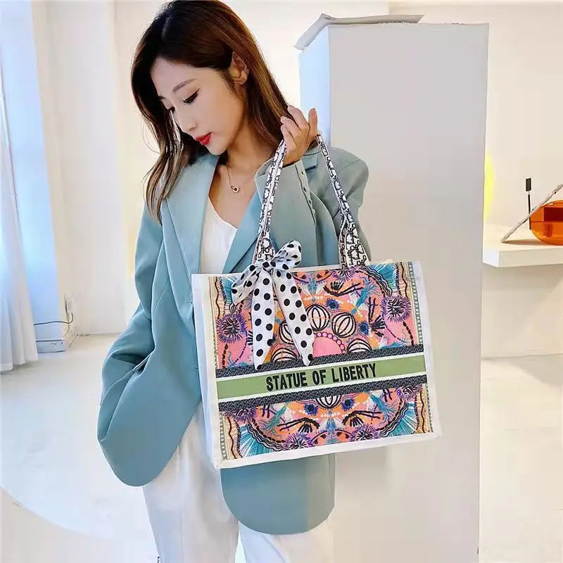 Women's Tote Shoulder Bag Large Capacity Shopping Bag Canvas Letter Zipper