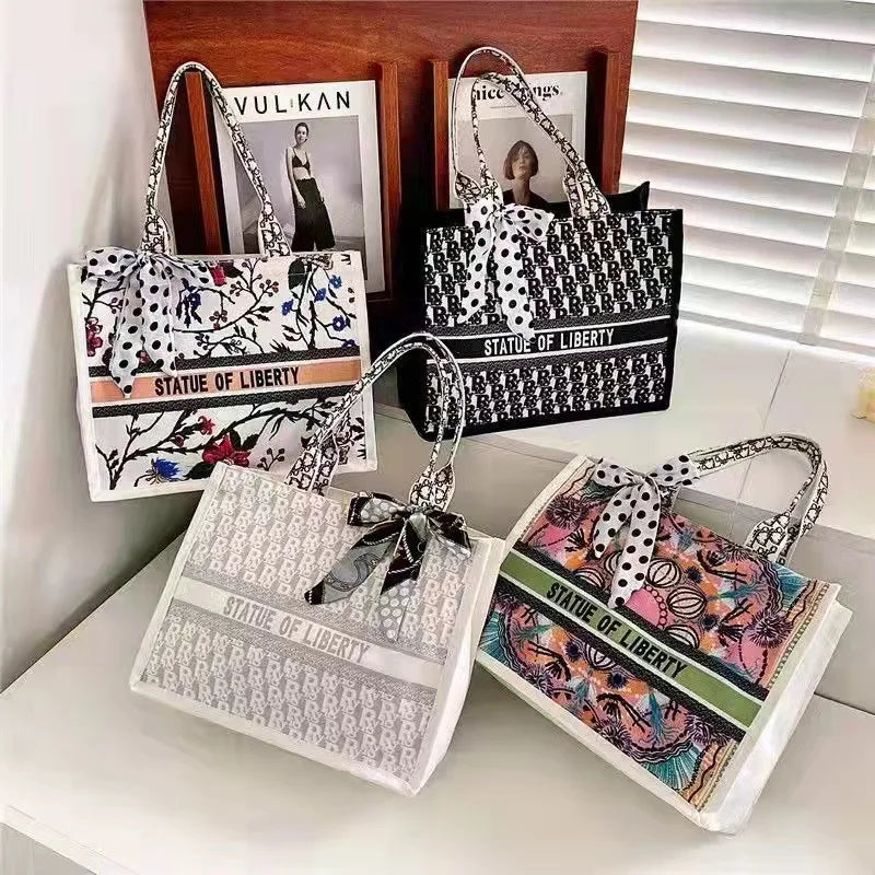 Women's Tote Shoulder Bag Large Capacity Shopping Bag Canvas Letter Zipper