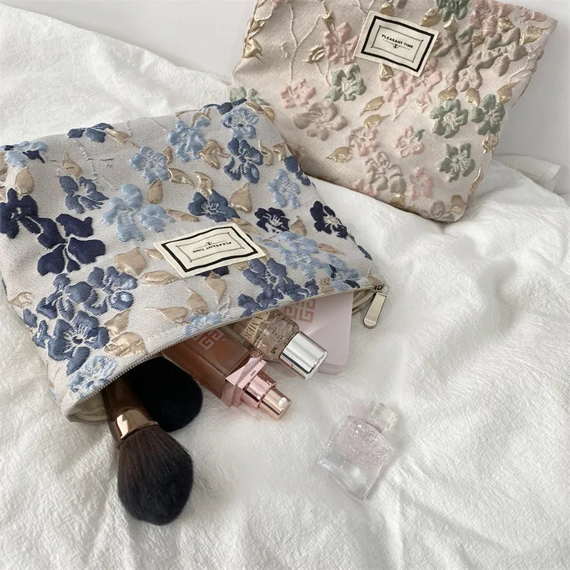 Relief Flowers Print Cosmetic Bag Canvas Washing Bag Large Capacity