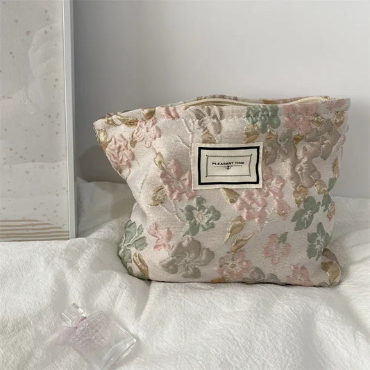 Relief Flowers Print Cosmetic Bag Canvas Washing Bag Large Capacity