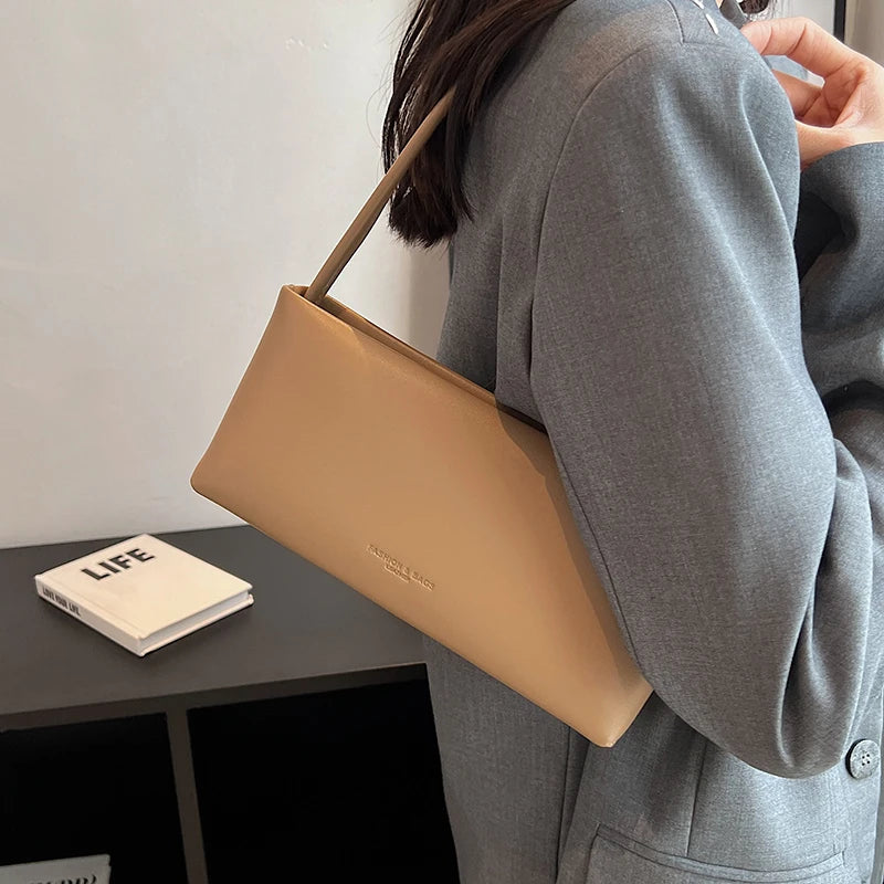 Retro Women Shoulder Bag PU Leather Crossbody Commute Pack