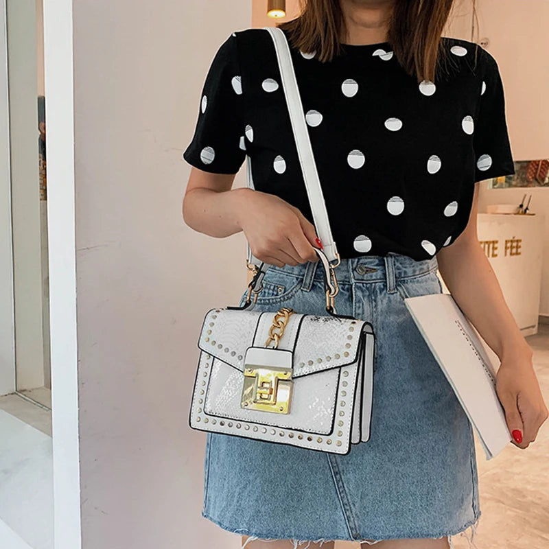 Serpentine Shoulder Bag Women PU Leather Crossbody Bag Chains Messenger Bag