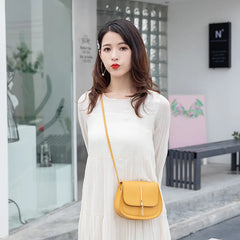 Tassel Women Crossbody Bag Small Flap Messenger Bag for Ladies Sling Bag