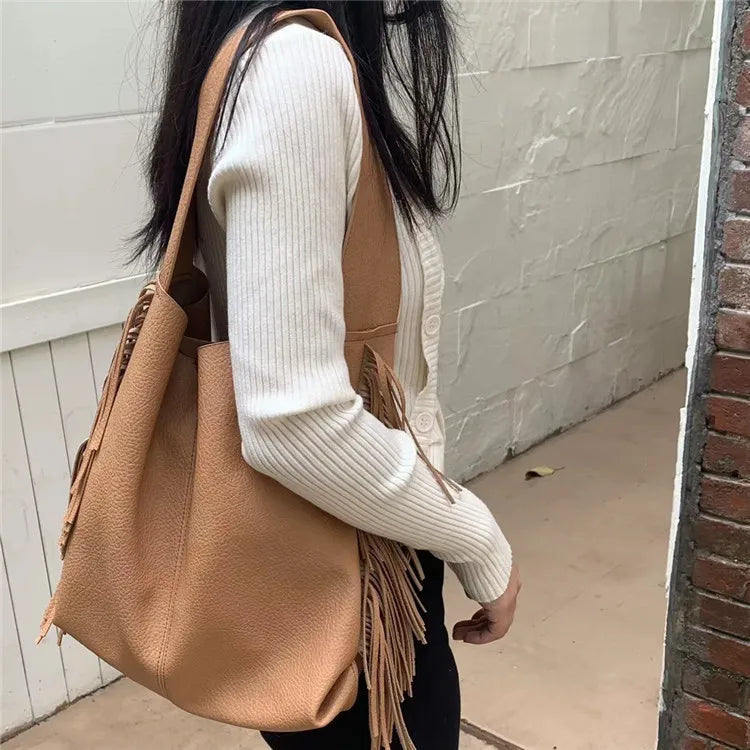 Tassels Shoulder Bag Large Capacity Bucket Handbags PU Leather Totes