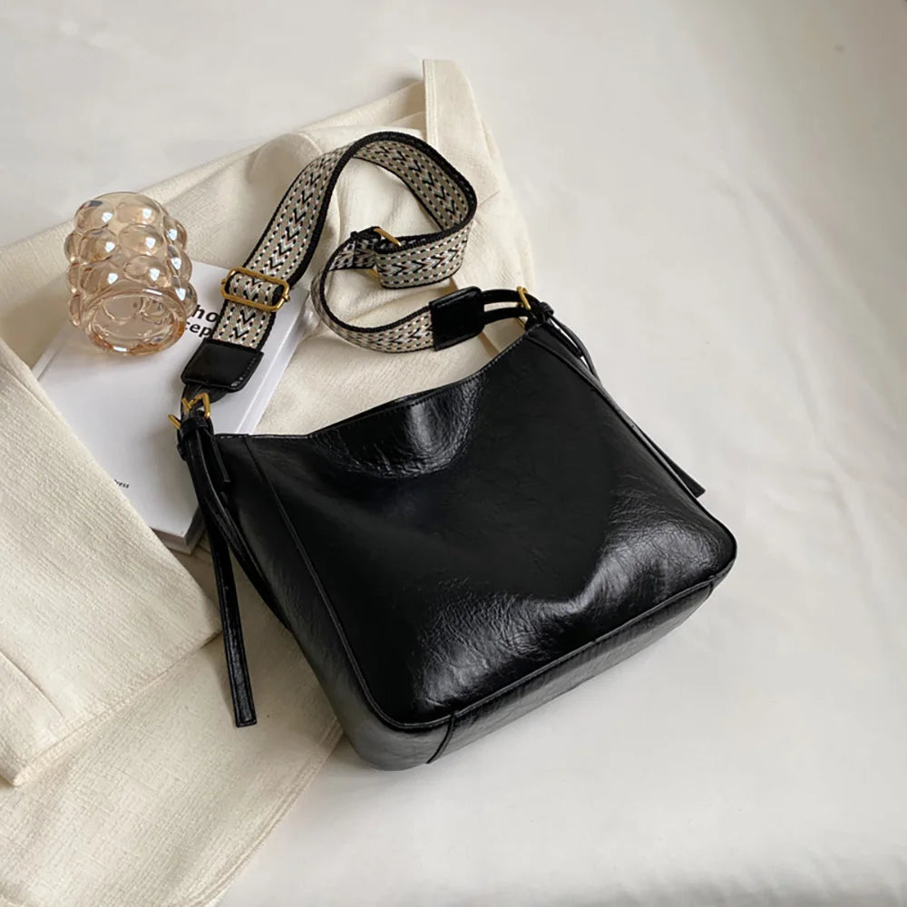Women Bucket Shoulder Bags High Retro Oil Wax Pu Leather Crossbody Bag