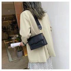 Women Chain Crossbody Bag PU Leather Wide Strap Shoulder Bags