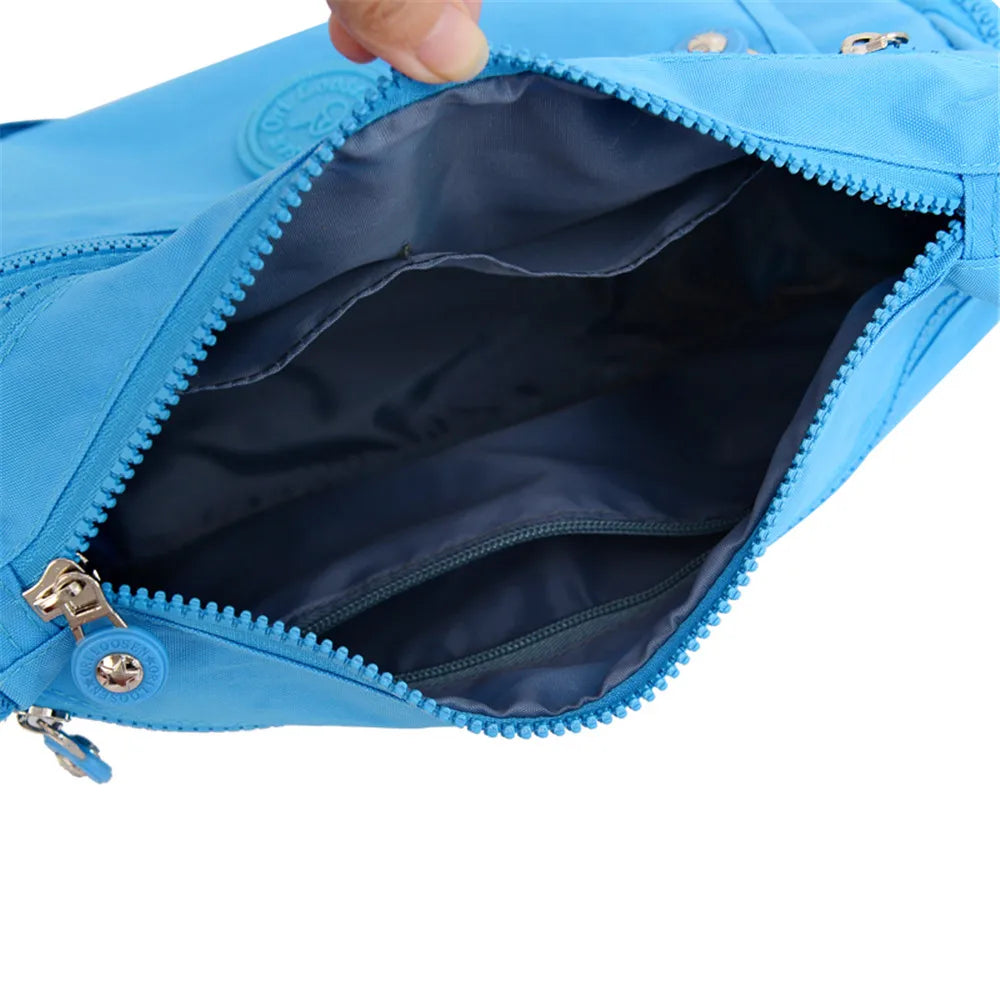Women Lightweight Crossbody Bag with Large Capacity Travel Handbag