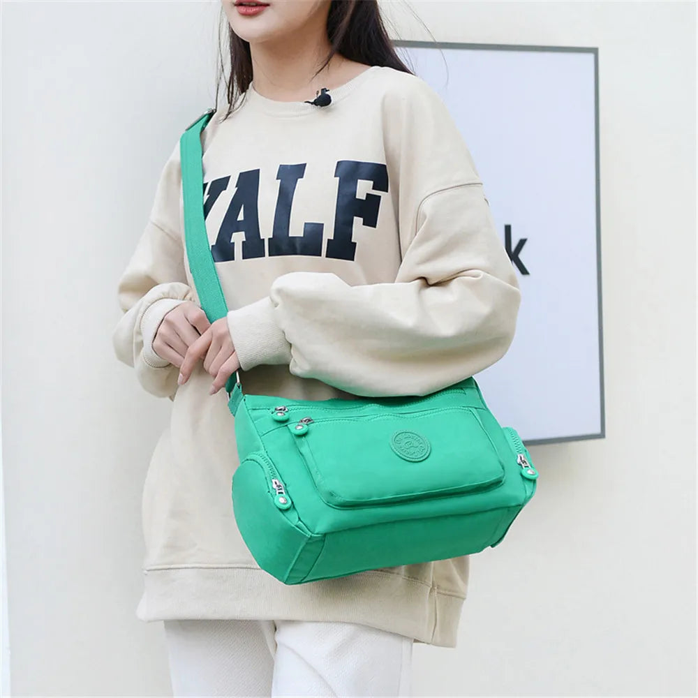 Women Lightweight Crossbody Bag with Large Capacity Travel Handbag