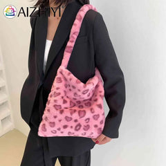 Women's Animal Pattern Plush Shoulder Handbag